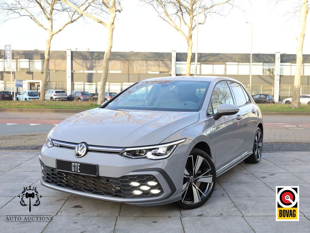 Volkswagen Golf 2021