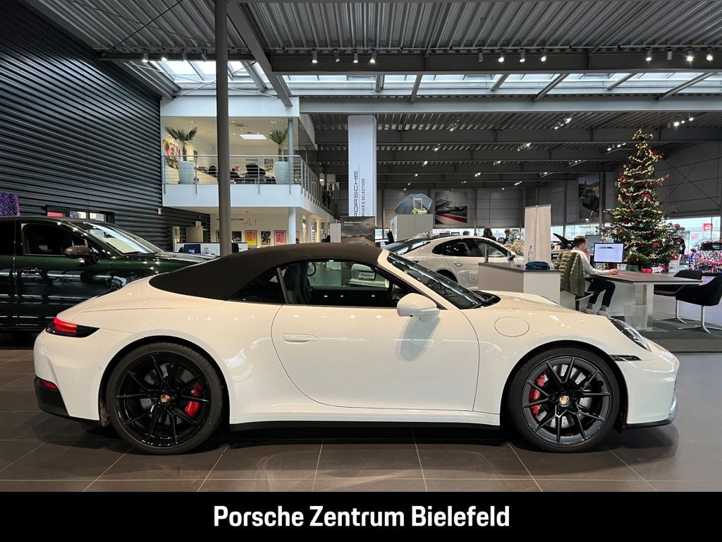 Porsche 992 2025