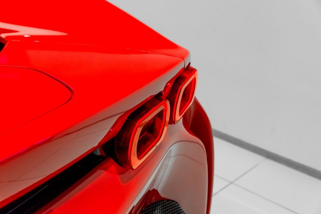 Ferrari SF90 2025