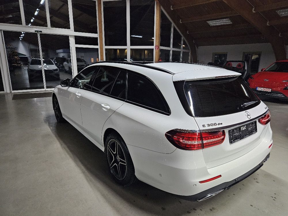 Mercedes-Benz E 300 2022