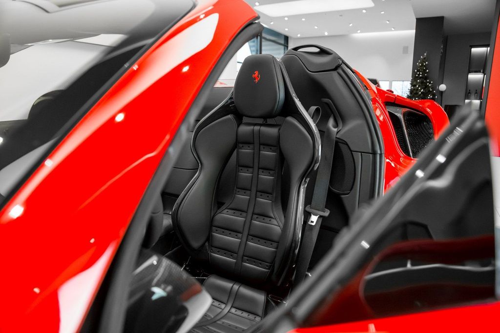 Ferrari SF90 2025
