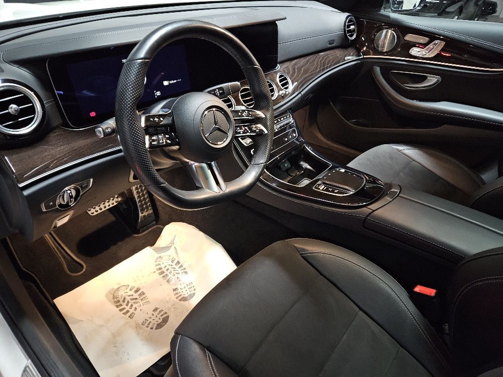 Mercedes-Benz E 300 2022