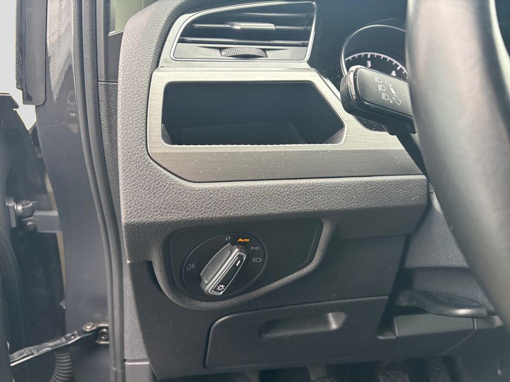 Volkswagen Touran 2021