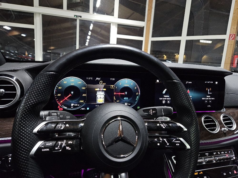 Mercedes-Benz E 300 2022