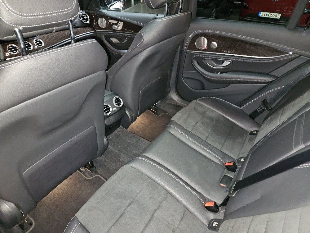 Mercedes-Benz E 300 2022