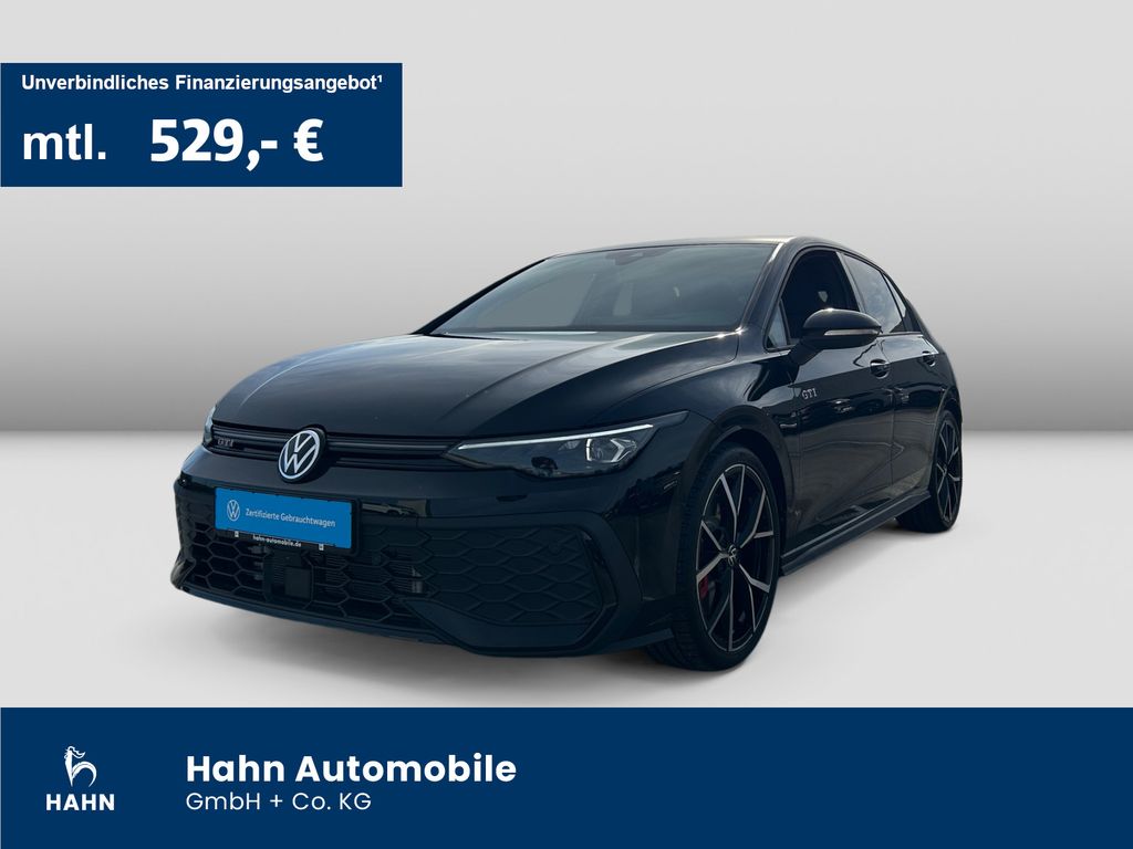 Volkswagen Golf 2025