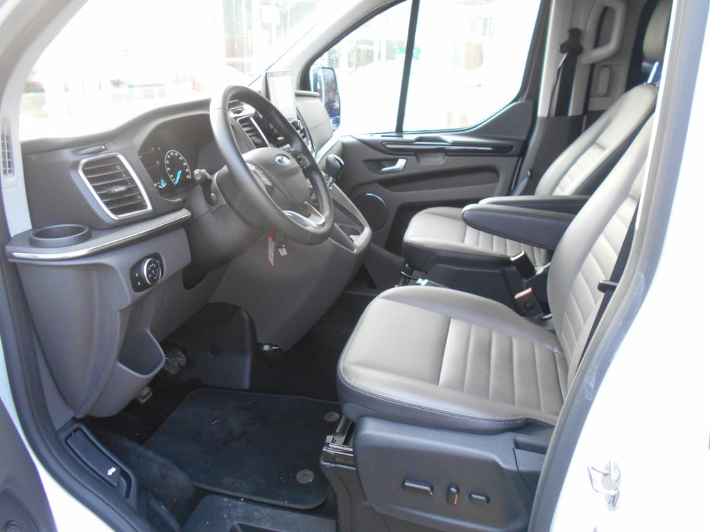 Ford Tourneo Custom 2023