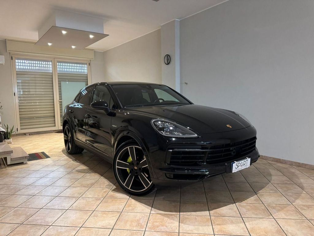 Porsche Cayenne 2021