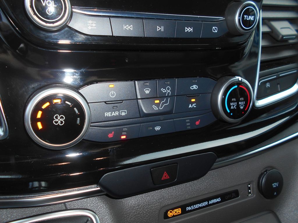 Ford Tourneo Custom 2023