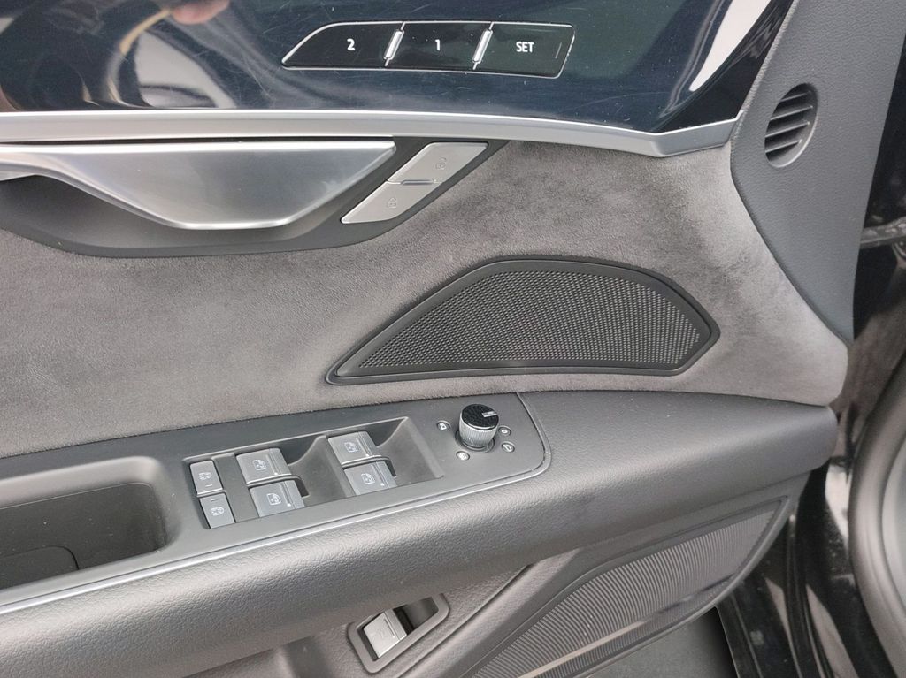 Audi A8 2023