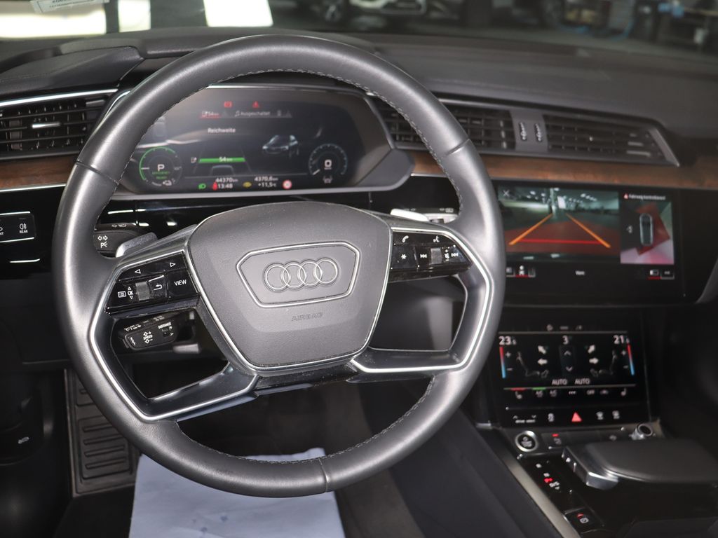 Audi e-tron 2022