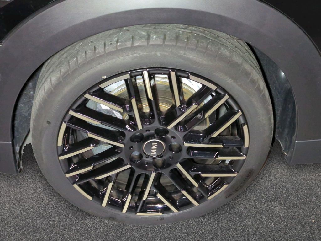 MINI Cooper Cabrio 2024