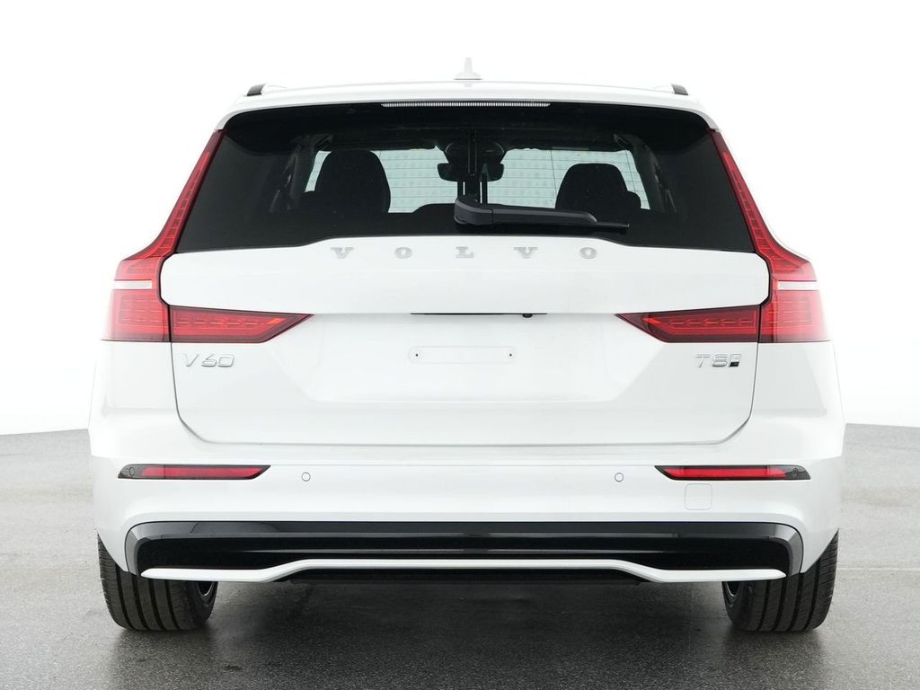 Volvo V60 2025