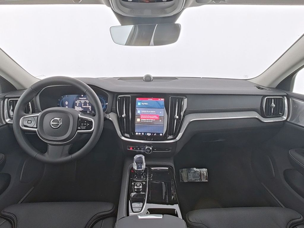 Volvo V60 2025