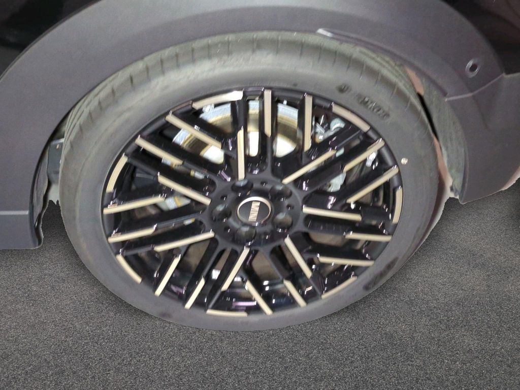 MINI Cooper Cabrio 2024