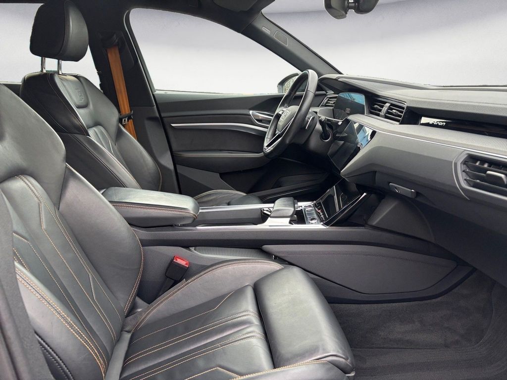 Audi e-tron 2022