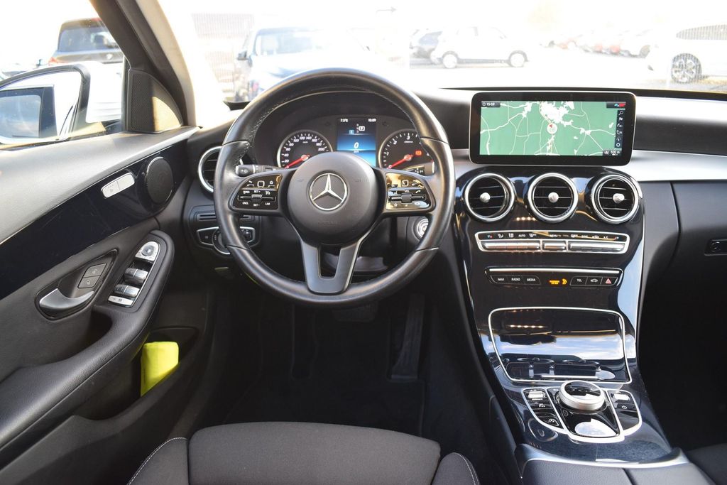 Mercedes-Benz C 220 2021