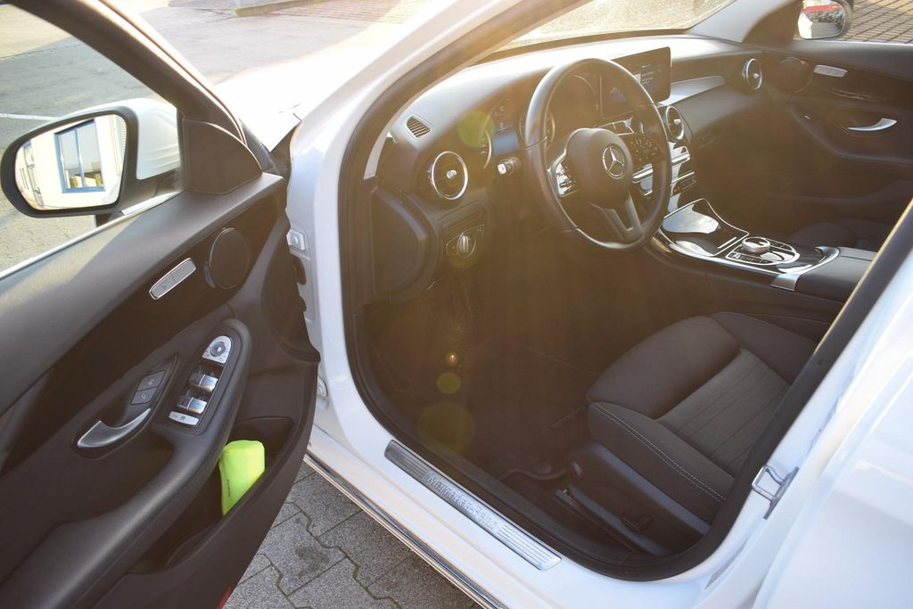 Mercedes-Benz C 220 2021