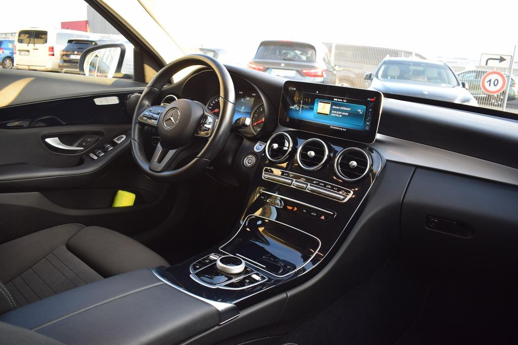 Mercedes-Benz C 220 2021