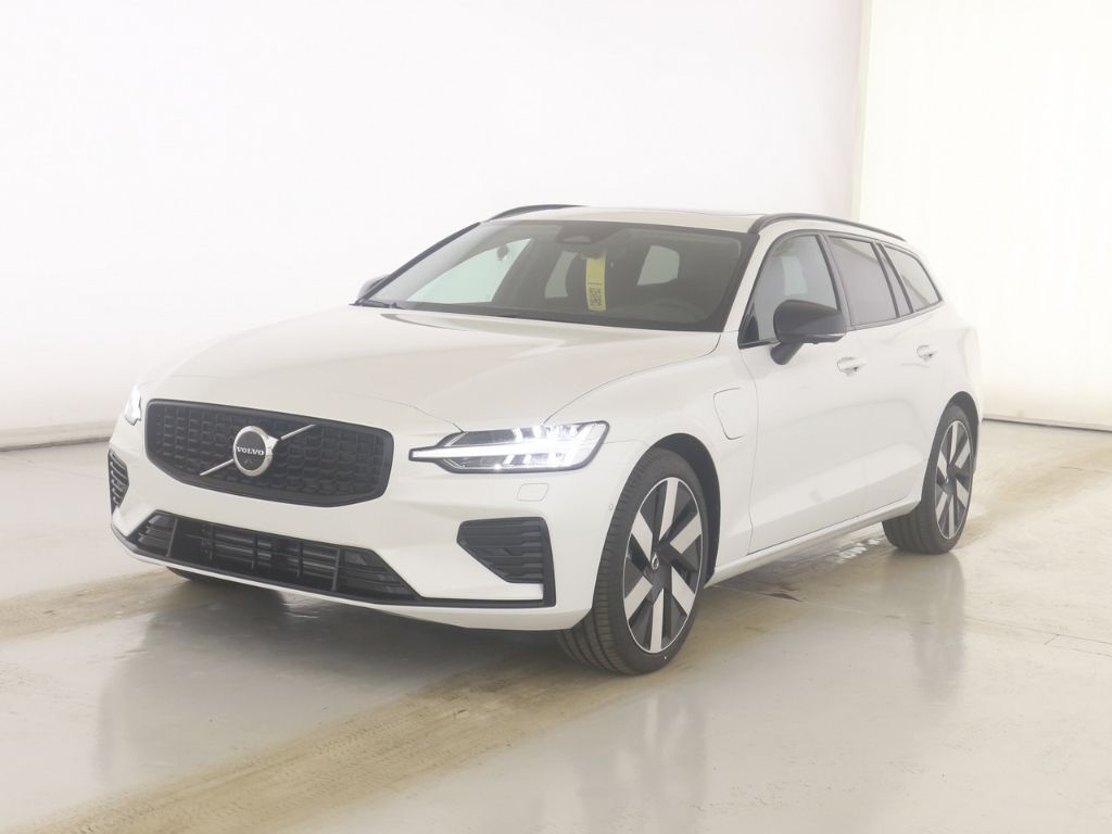 Volvo V60 2025