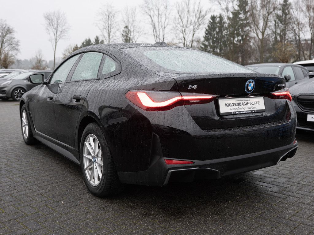 BMW i4 2023