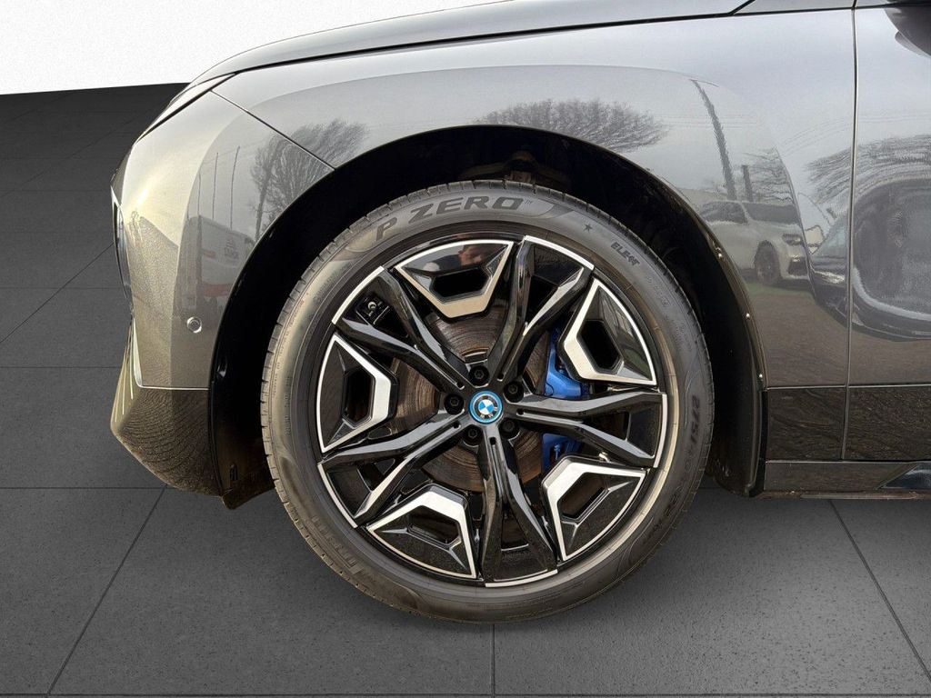 BMW iX 2023