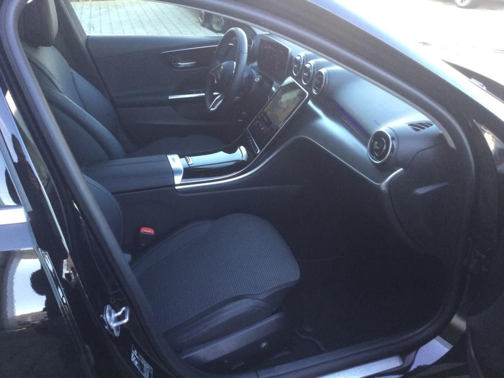 Mercedes-Benz C 200 2024