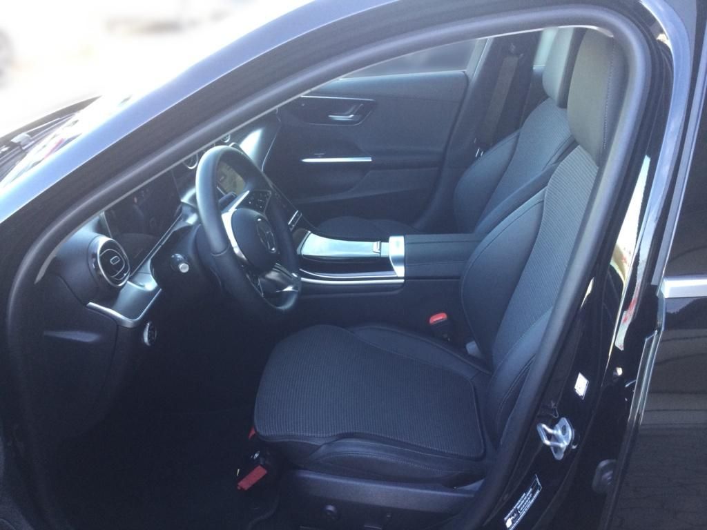 Mercedes-Benz C 200 2024