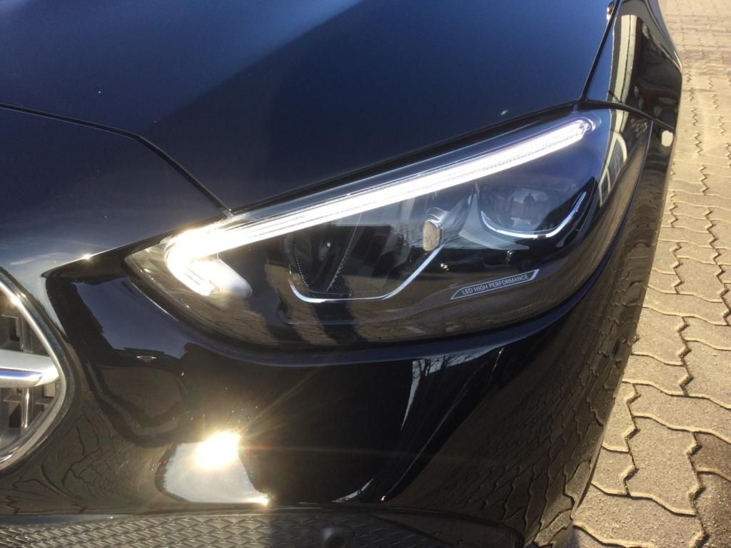 Mercedes-Benz C 200 2024