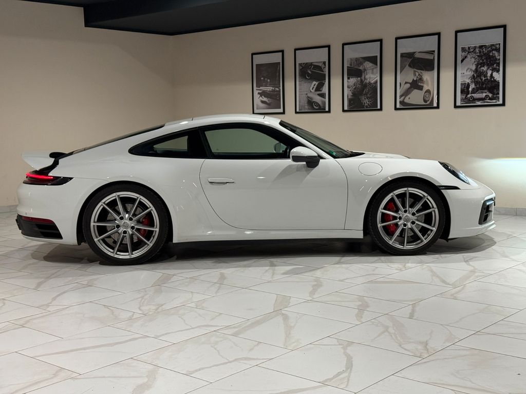 Porsche 992 2021