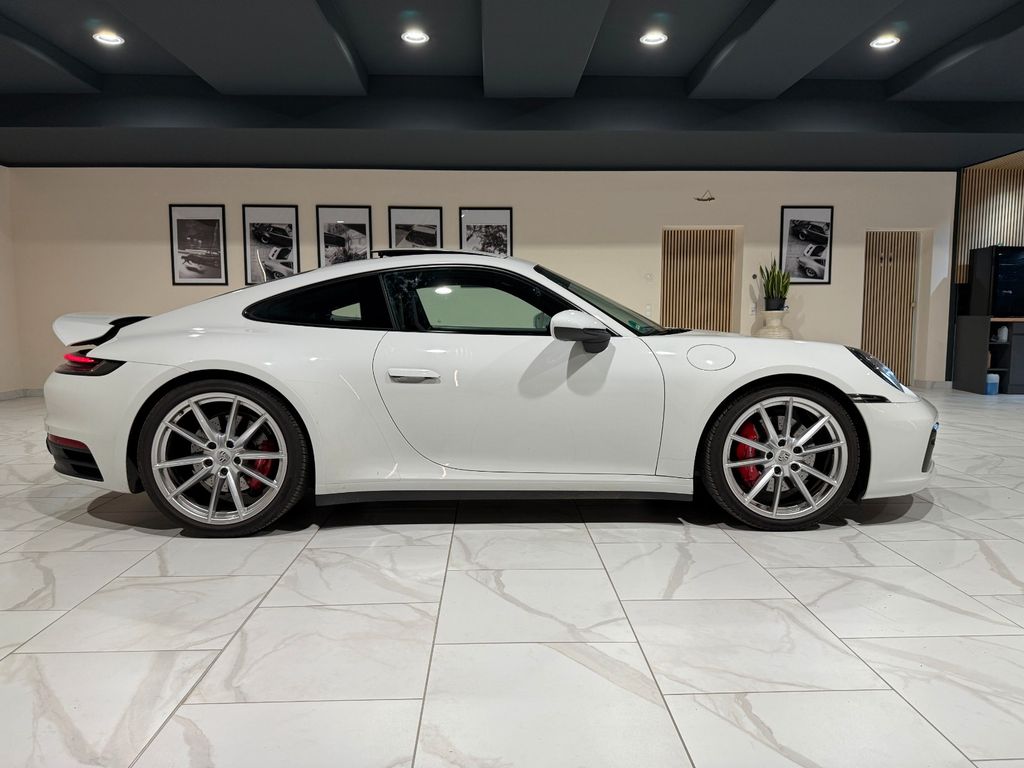 Porsche 992 2021