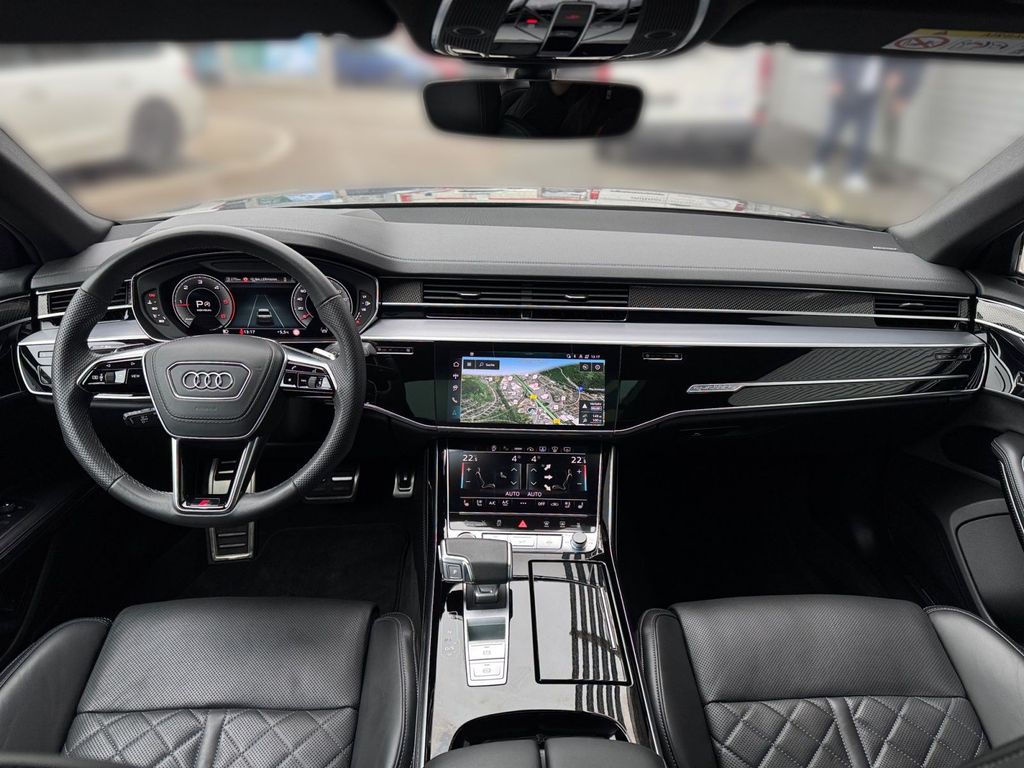 Audi A8 2024