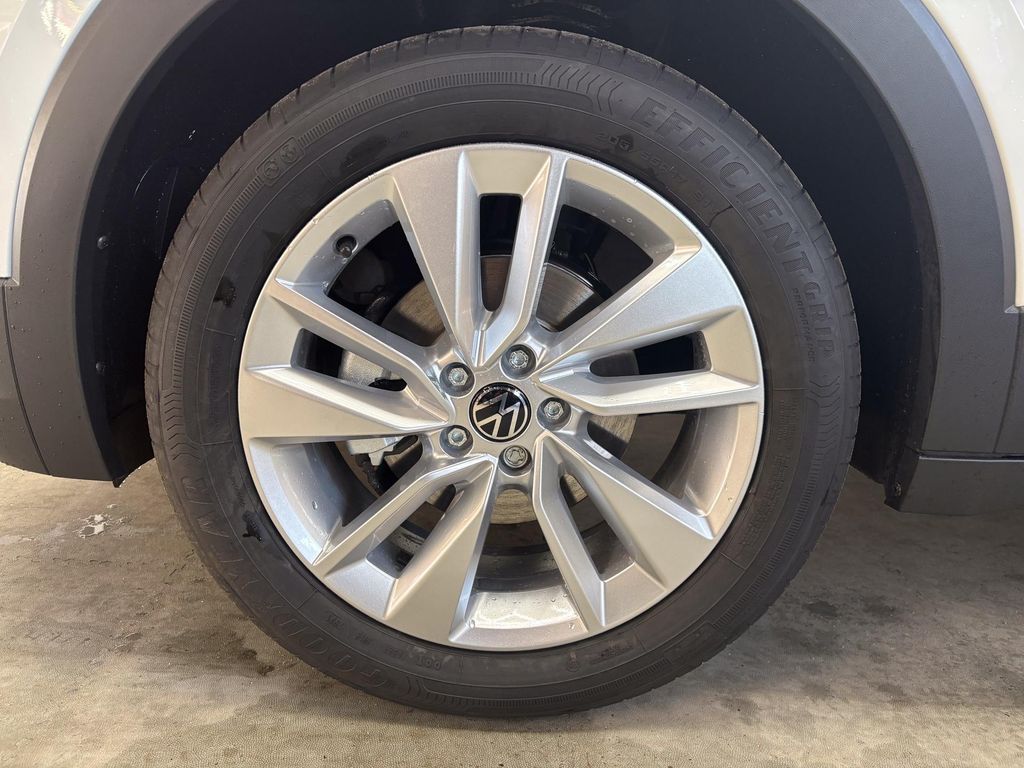 Volkswagen T-Cross 2024