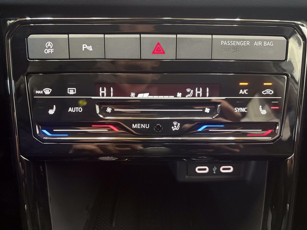 Volkswagen T-Cross 2024