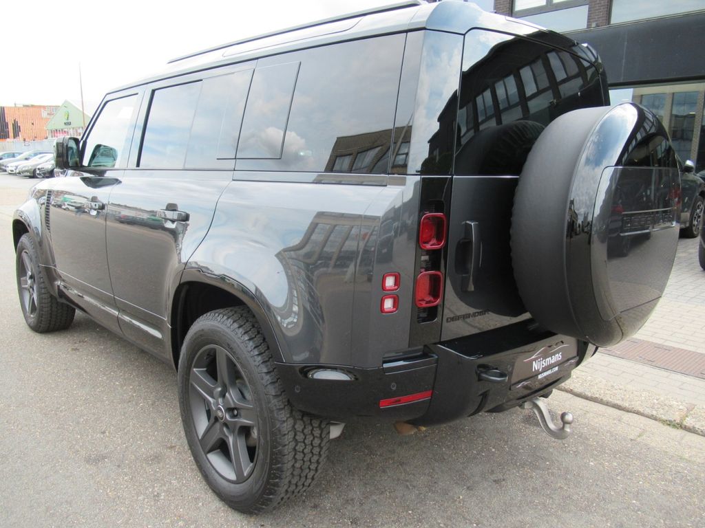 Land Rover Defender 2024