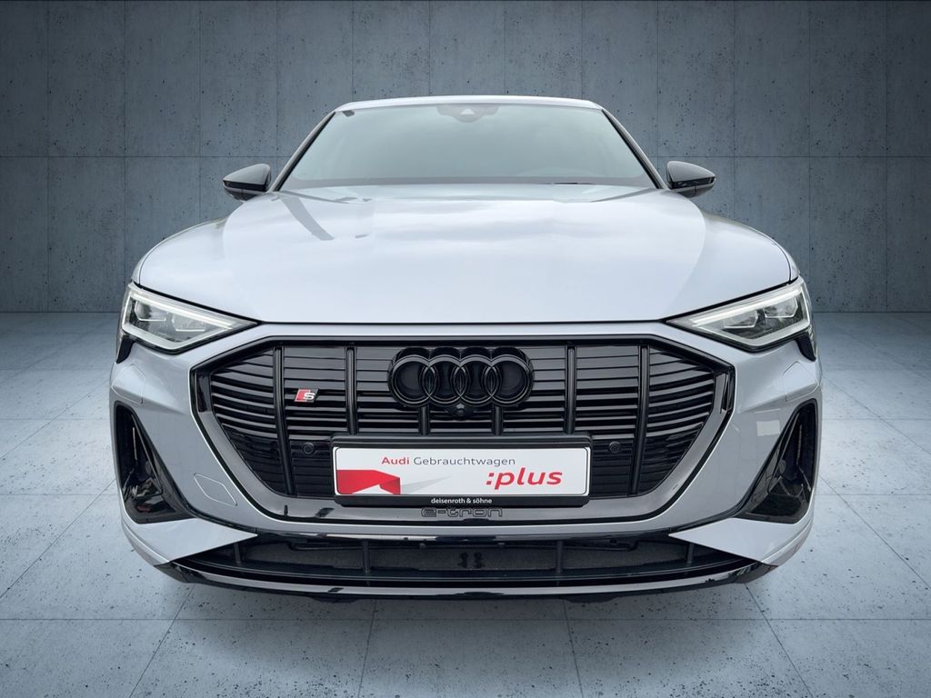 Audi e-tron 2022