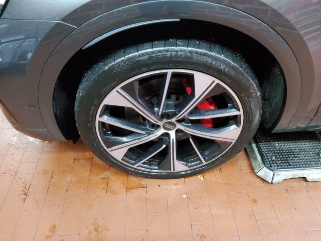 Audi SQ5 2022
