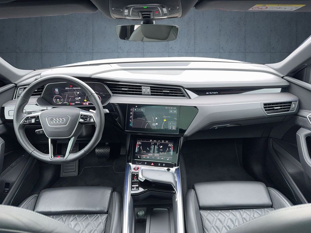 Audi e-tron 2022