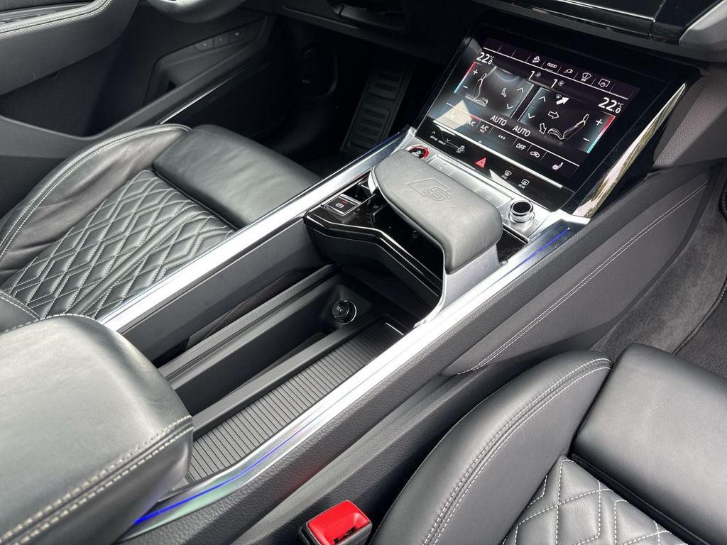 Audi e-tron 2022