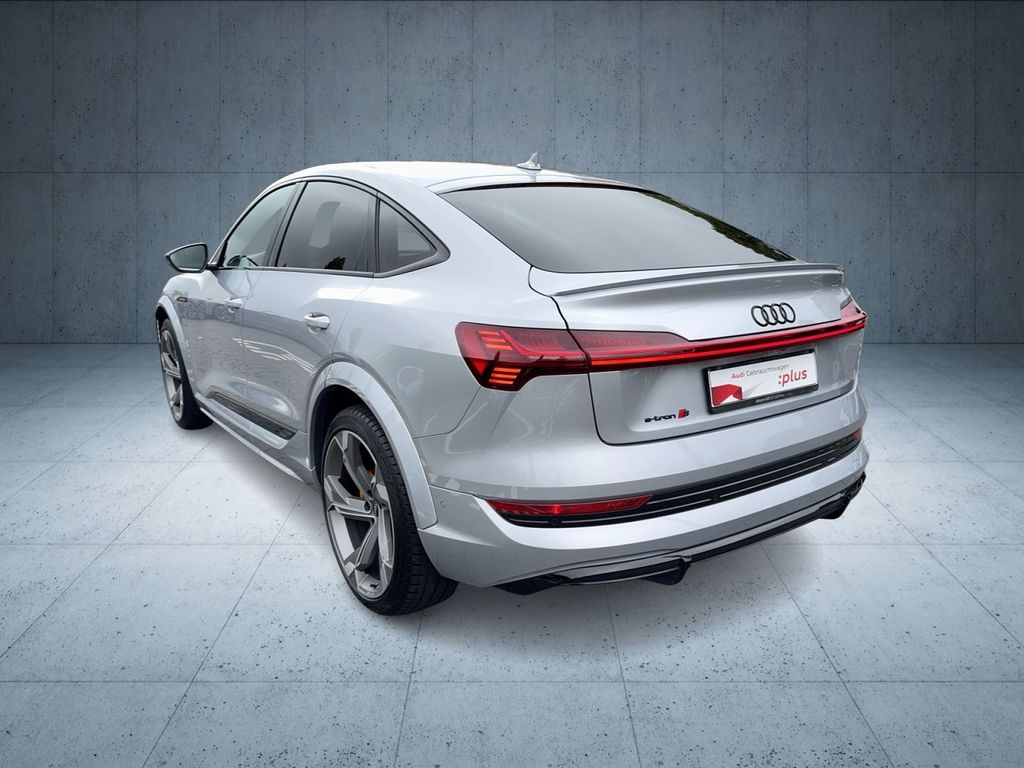 Audi e-tron 2022