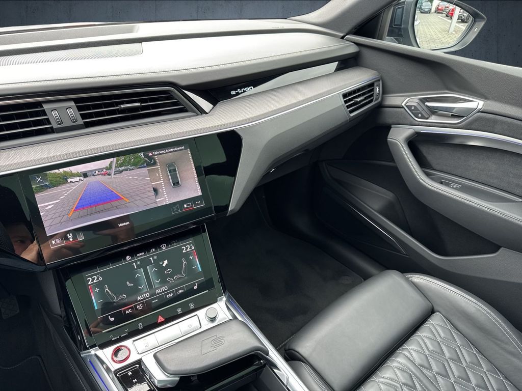Audi e-tron 2022