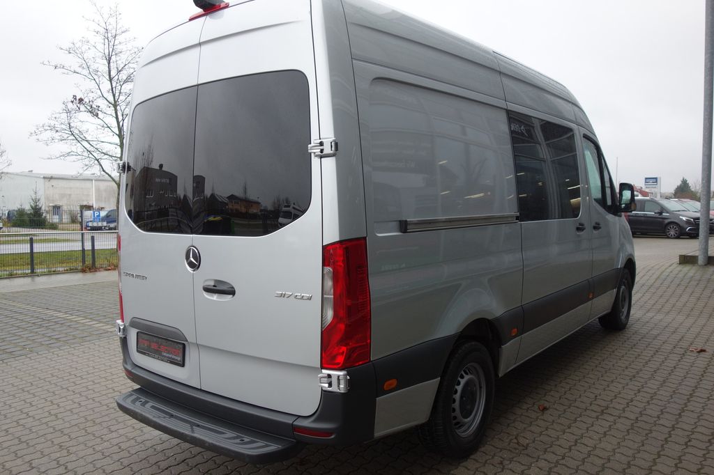 Mercedes-Benz 2021