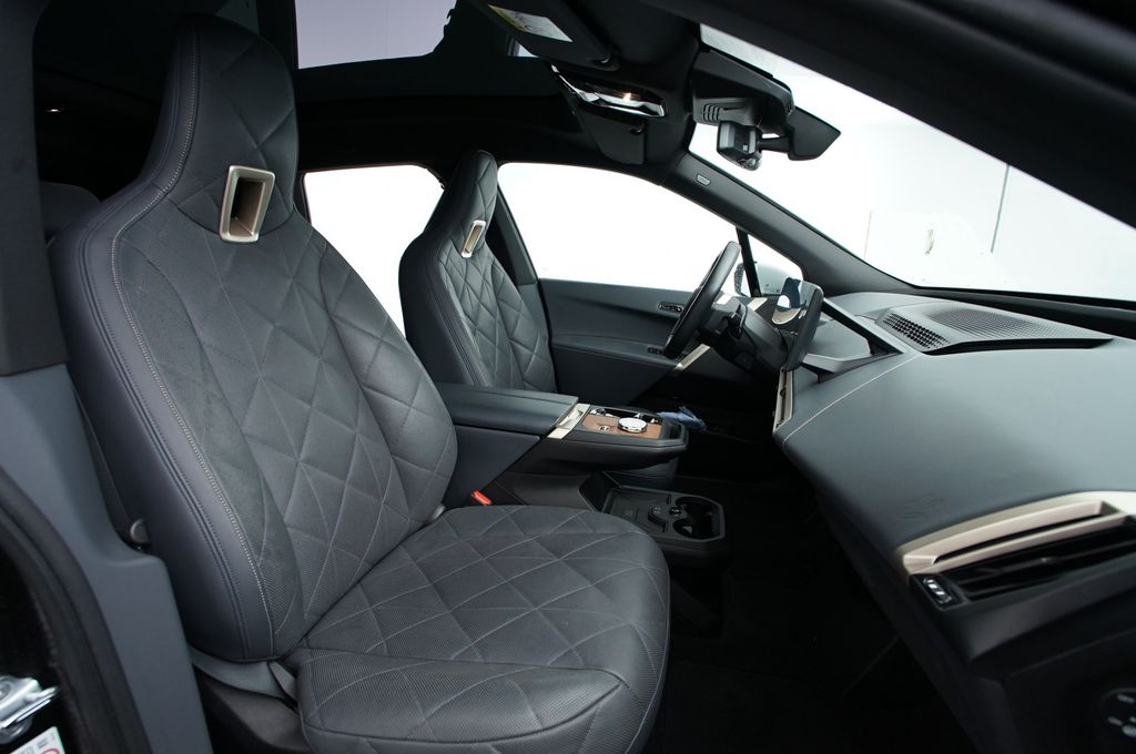 BMW iX 2023