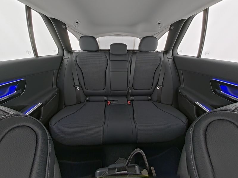 Mercedes-Benz C 200 2024