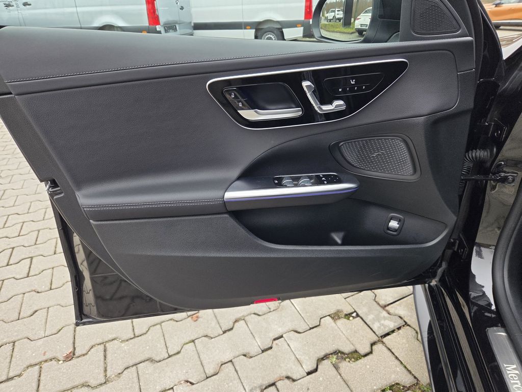 Mercedes-Benz C 300 2024