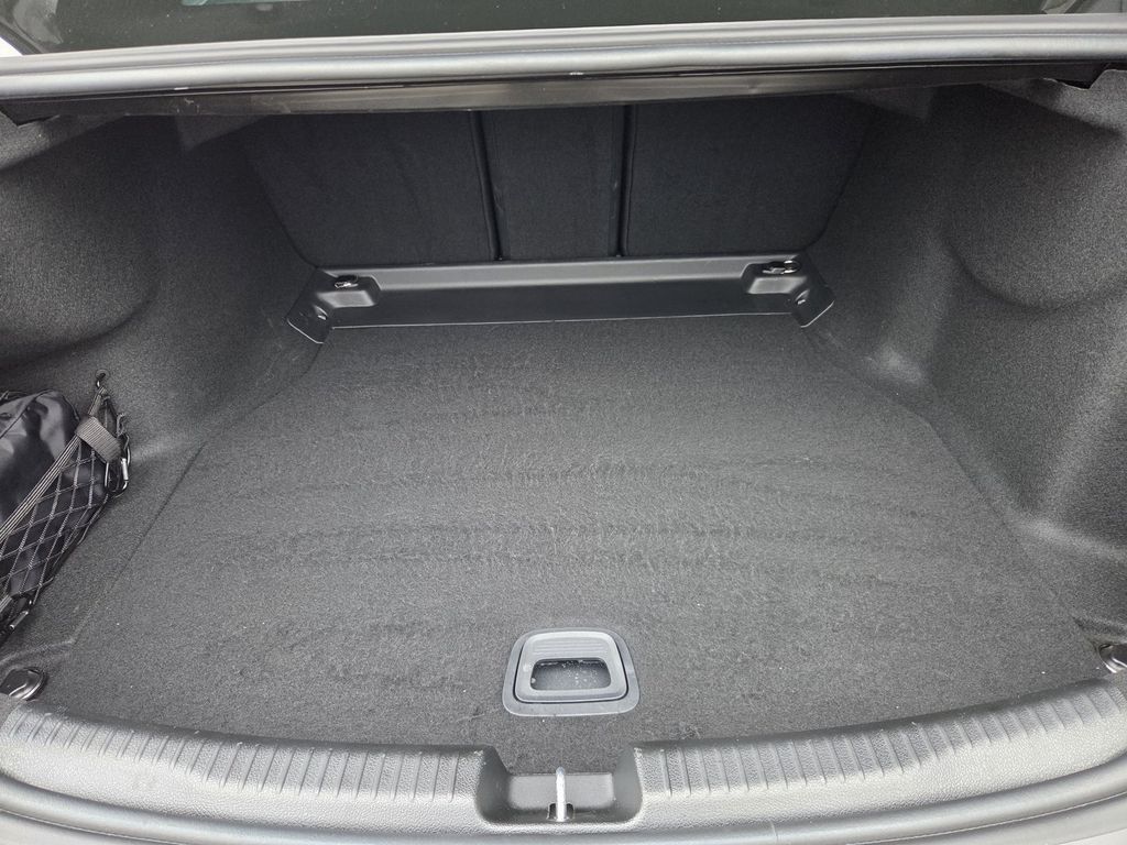 Mercedes-Benz C 300 2024