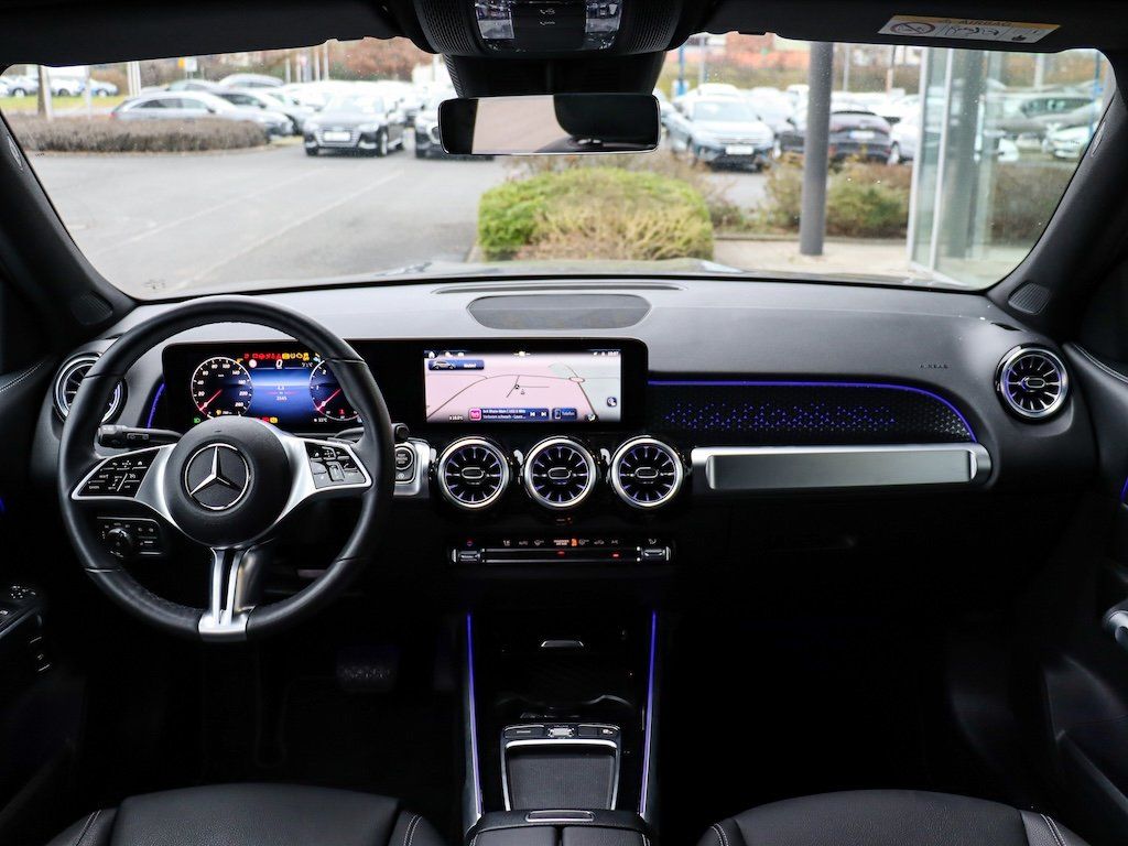 Mercedes-Benz GLB 200 2024