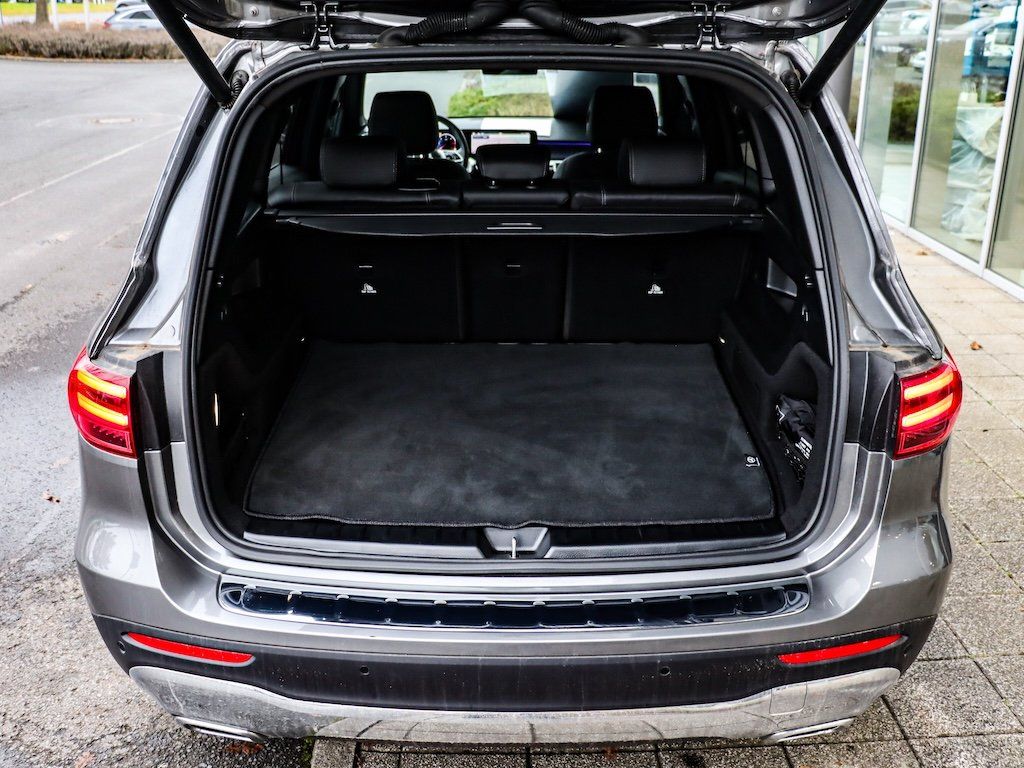 Mercedes-Benz GLB 200 2024