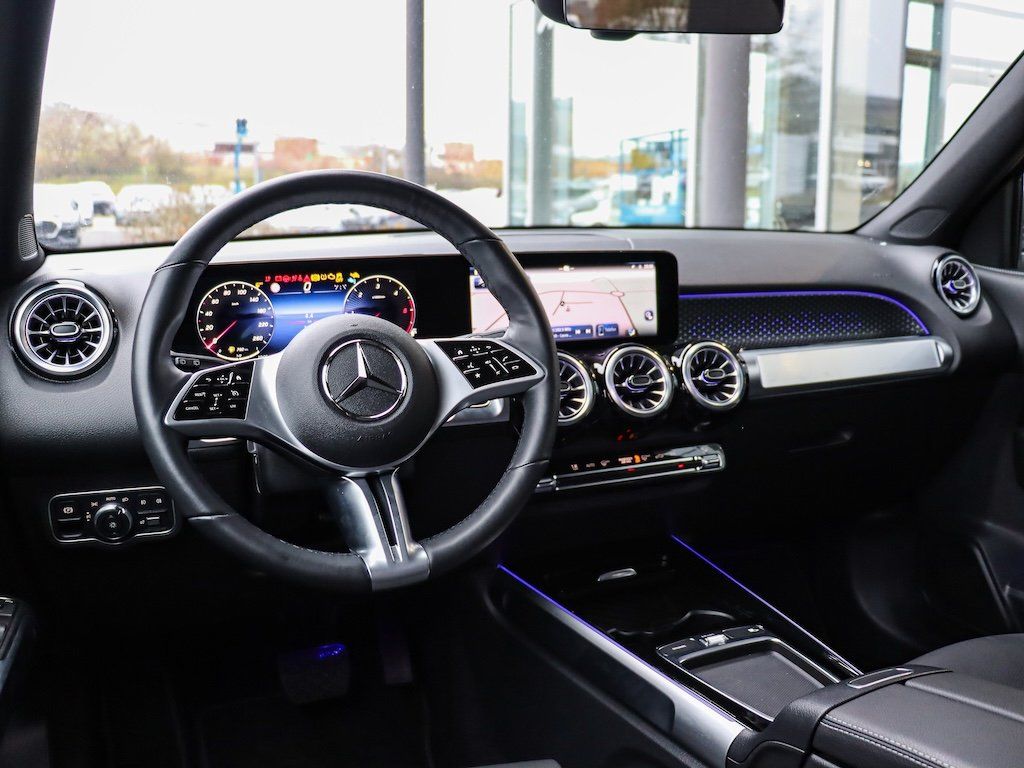Mercedes-Benz GLB 200 2024