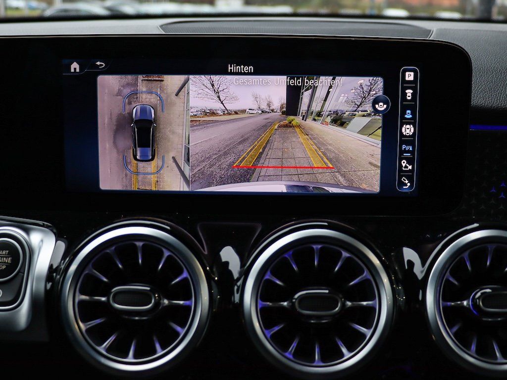 Mercedes-Benz GLB 200 2024